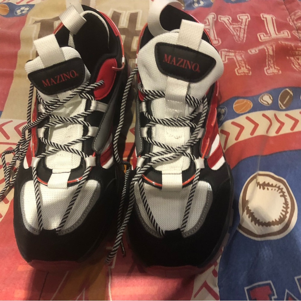 Mazino shose size 12 red
